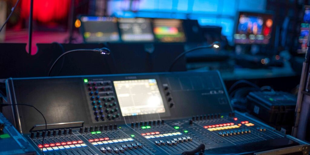 Evaluating Audio-visual Quality for Business Events